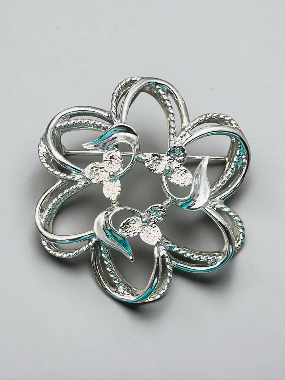 Sarah Coventry Silver-Tone Flower Brooch